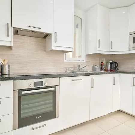 Ella Apartman