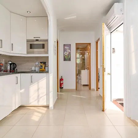 Ella Apartman *