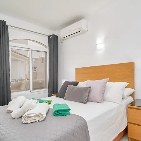 Ella Apartman *