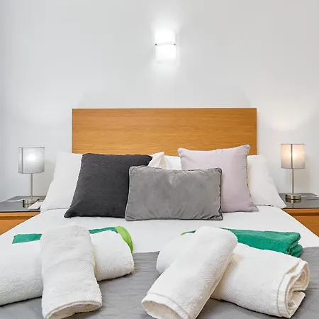 Ella Apartman *