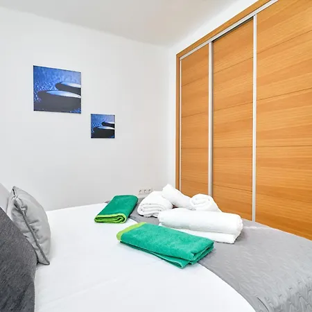 Ella Apartman